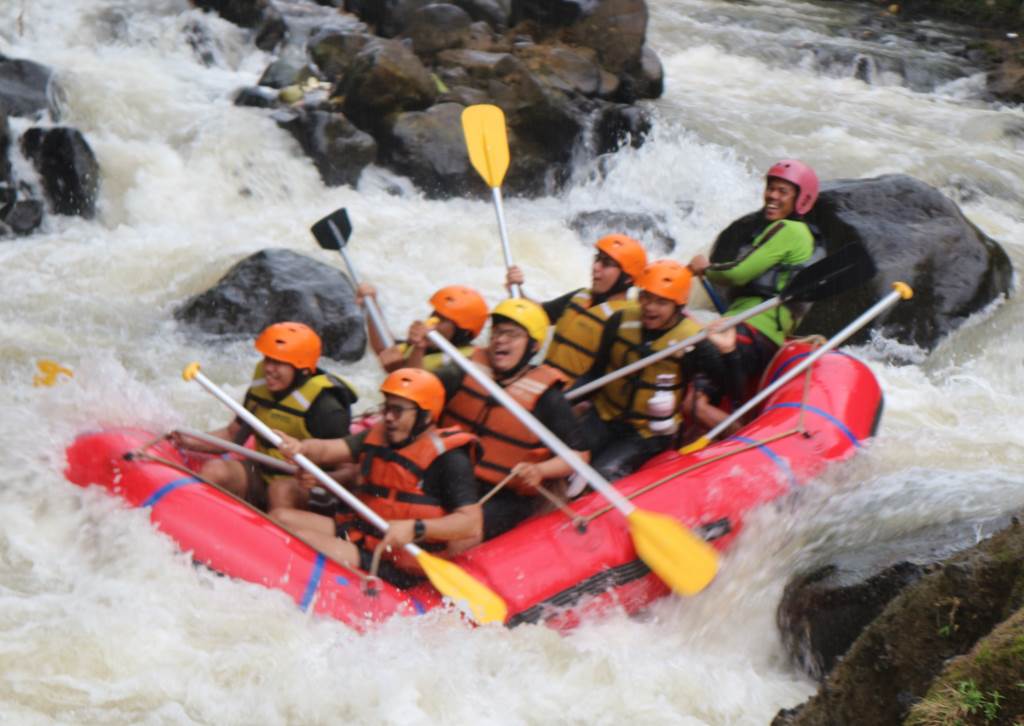 adventure rafting cisadane
